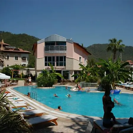 Faber Aparthotel 3*